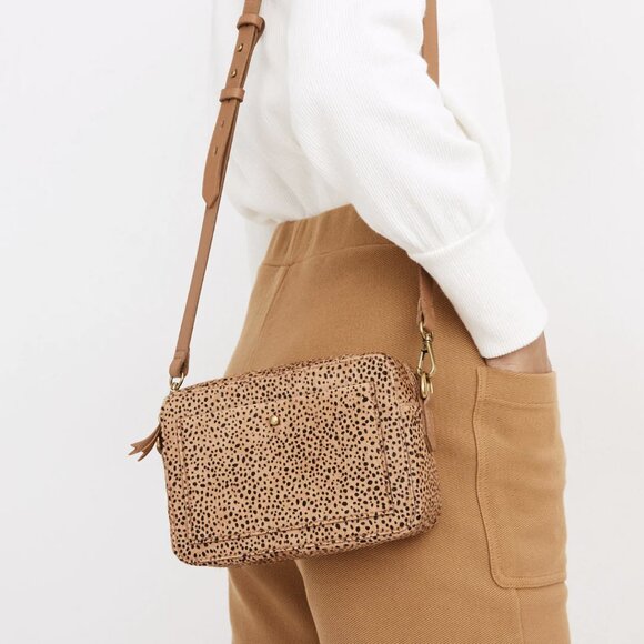 Madewell Transport Camera Bag in Animal Print - Picture 2 of 7